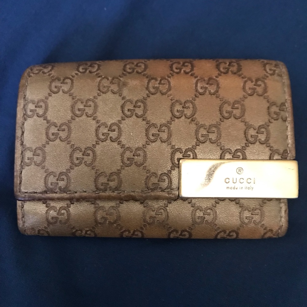 Gucci Key Holder - image 2